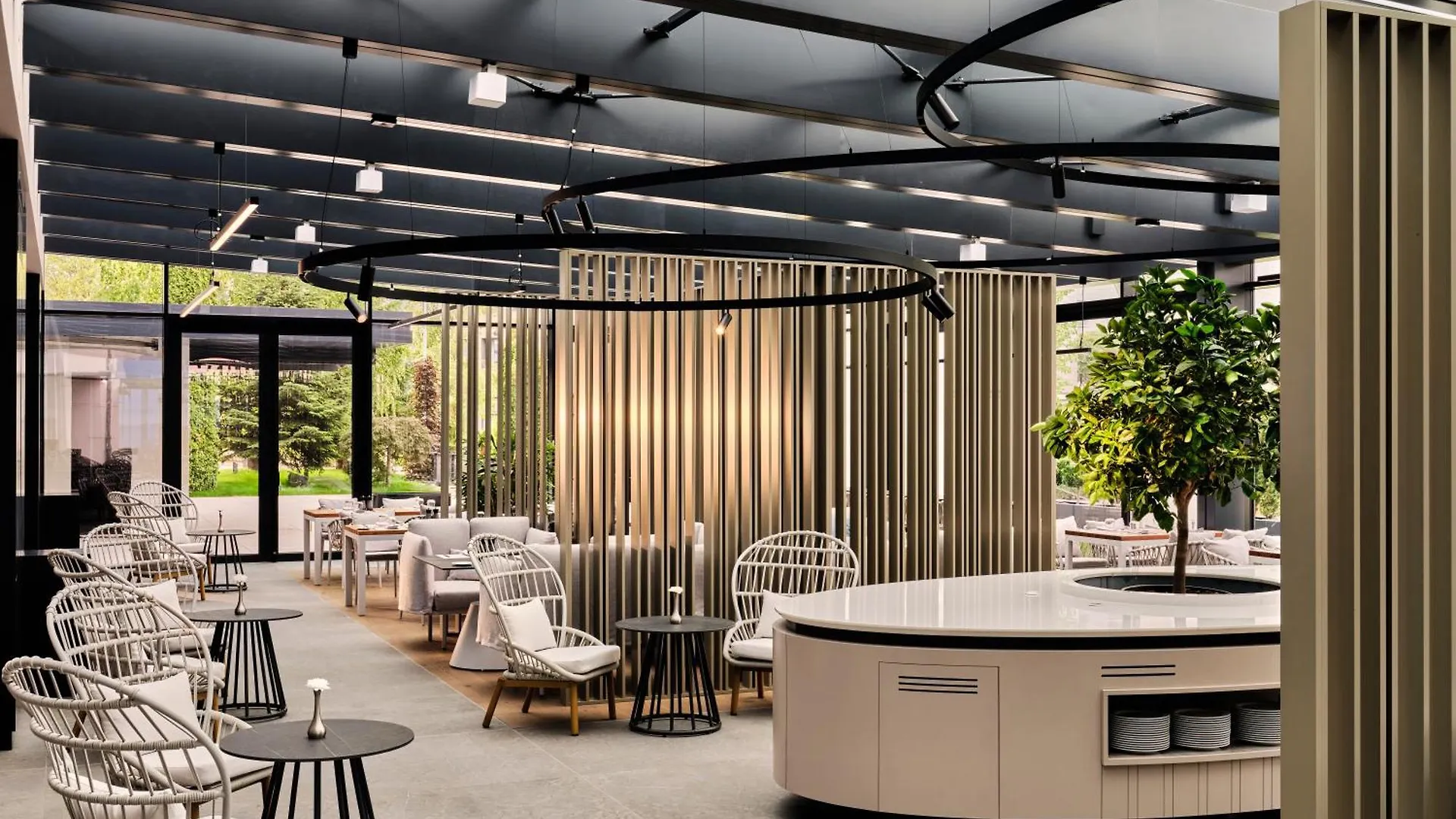 Crowne Plaza Sofia By Ihg Hotel