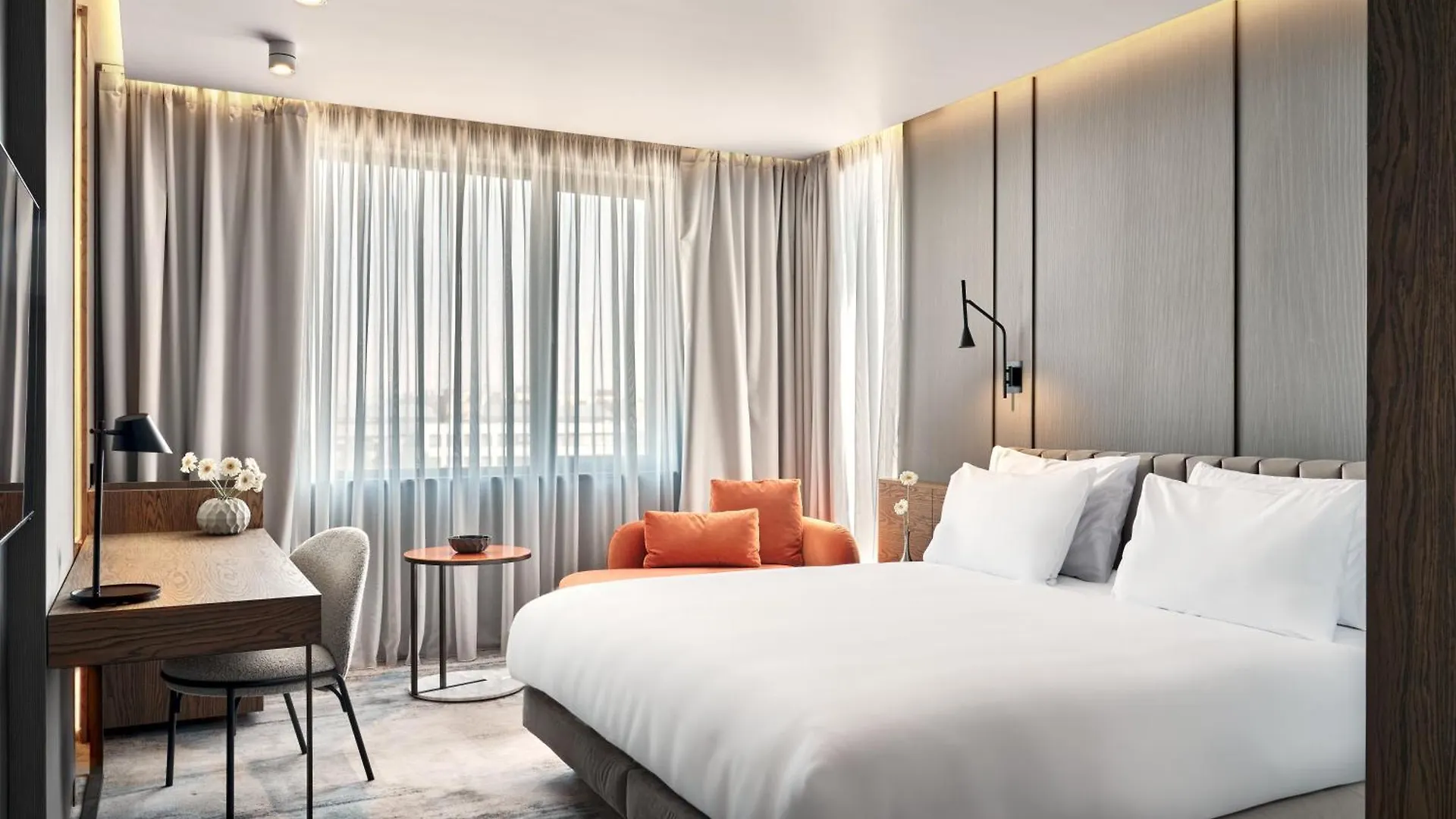 Crowne Plaza Sofia By Ihg Hotel