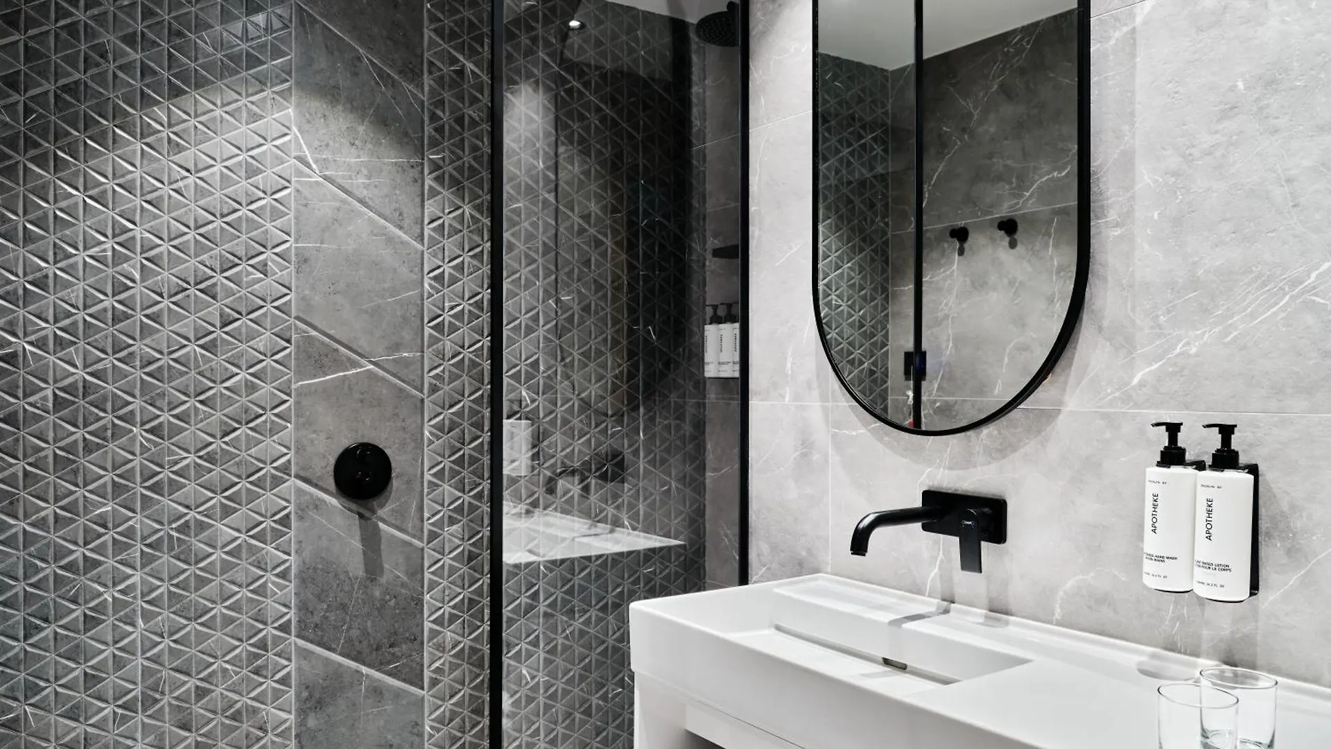 Crowne Plaza Sofia By Ihg Hotel